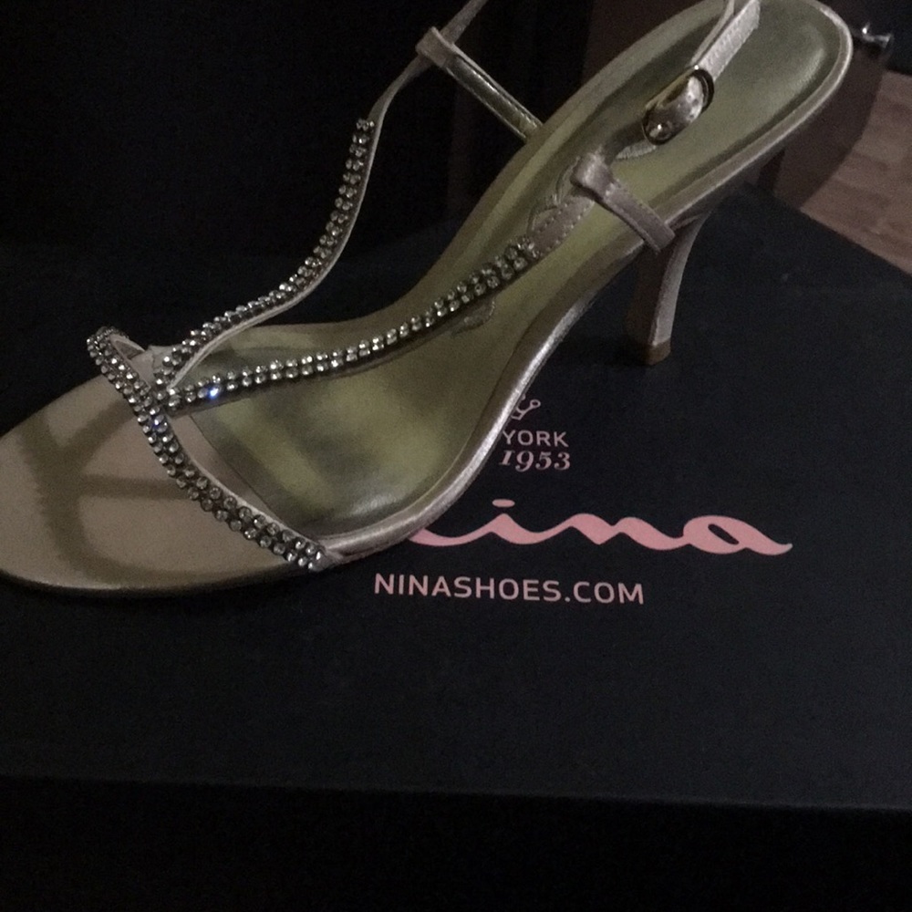 Dress shoes